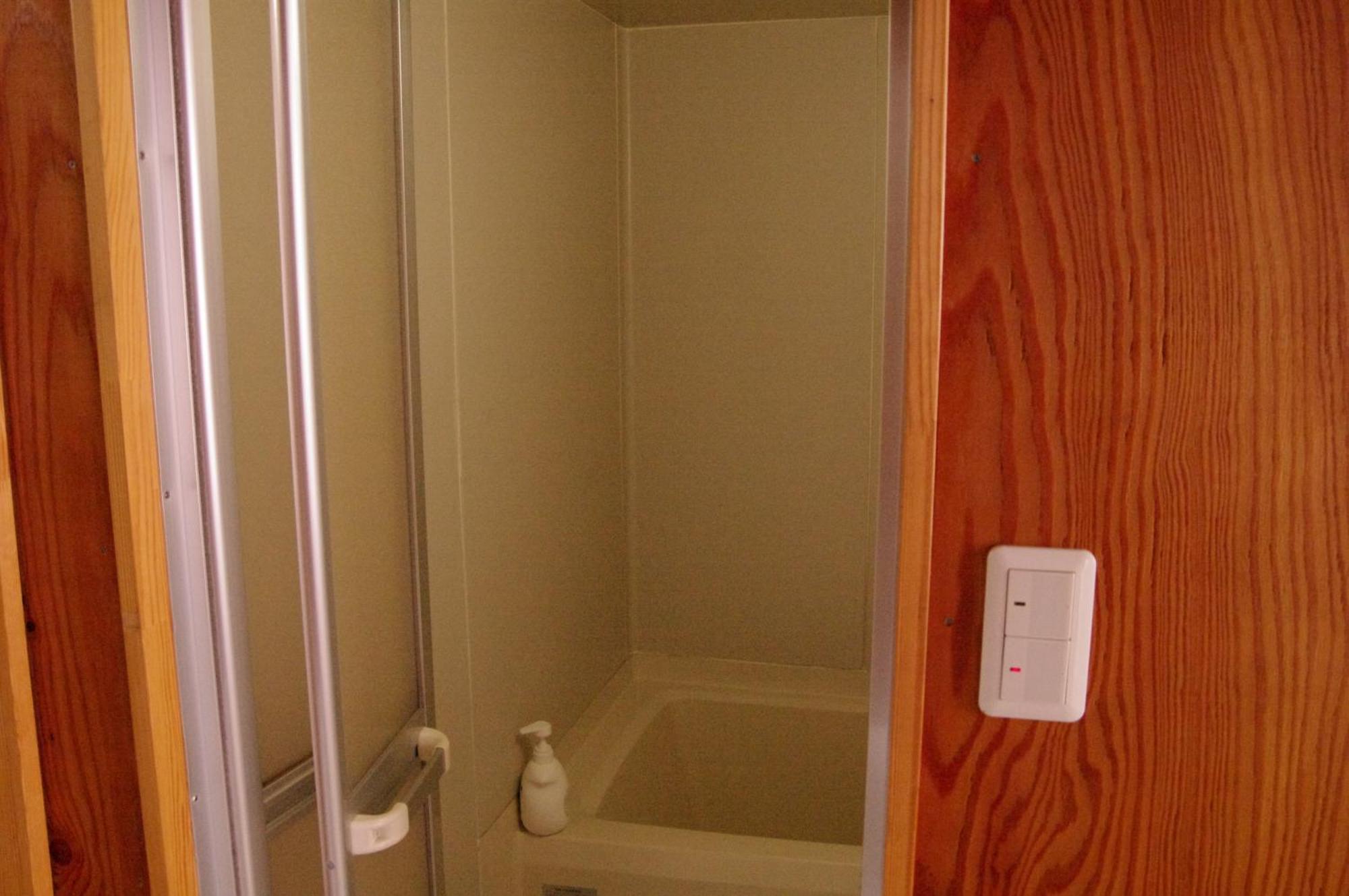 千代丸コンテナハウス Hotell Uwajima Exteriör bild